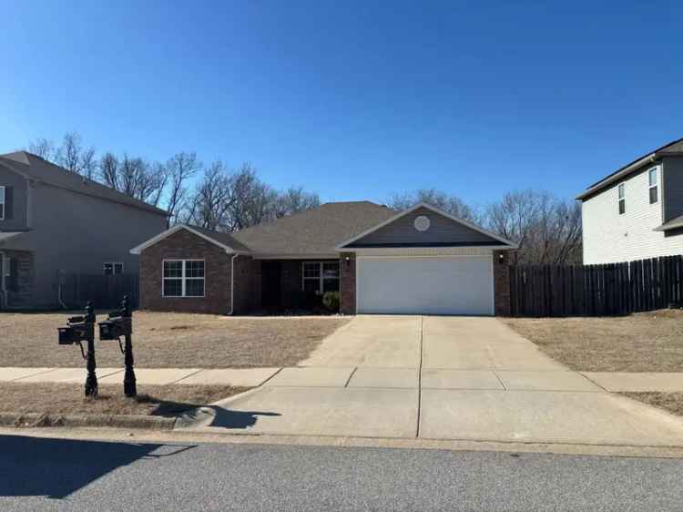 4-Bedroom 2-Bathroom House for Rent in Bentonville