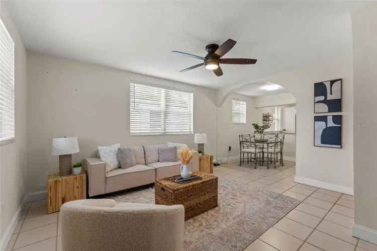 Single-family house For Sale in 1303, East Frierson Avenue, Tampa, Florida