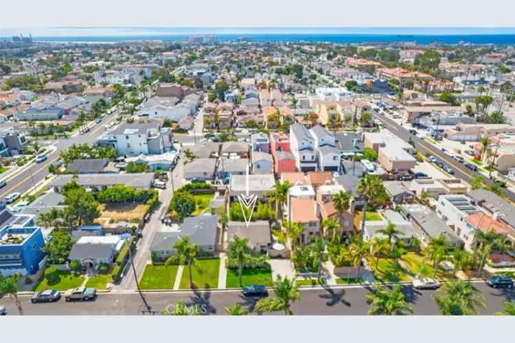 Multi-family house For Sale in 218, Knoxville Avenue, Huntington Beach, California