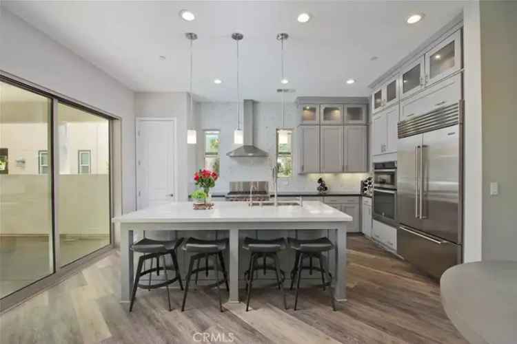 Condo For Sale in 125, Interval, Irvine, California