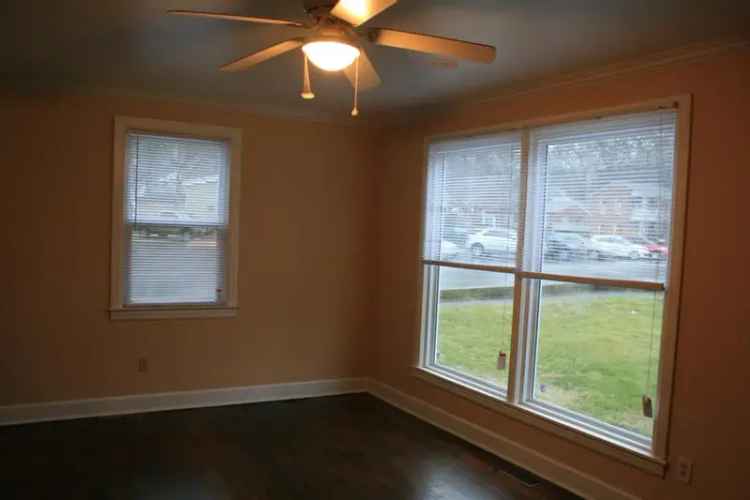 2 Bedroom House for Rent - New CHA, Hardwood Floors