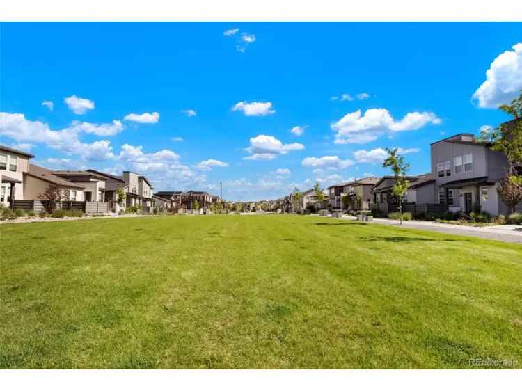 Single-family house For Sale in 19029, East 64th Place, Denver, Colorado