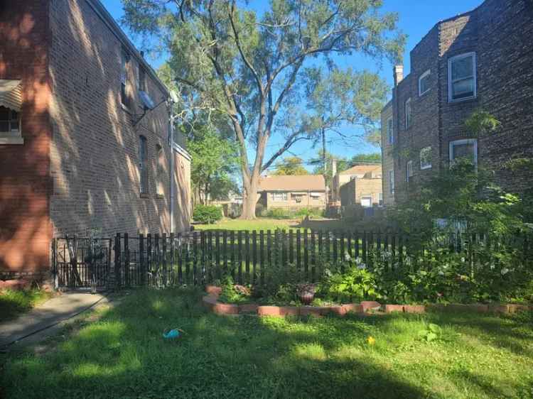 Land For Sale in 9411, South Calumet Avenue, Chicago, Illinois