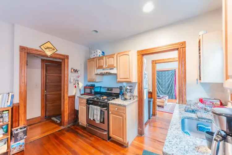 4 Bed Apartment in JP Near Forest Hills Station