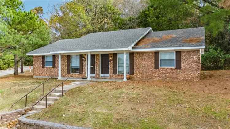 Multi-family house For Sale in Fayetteville, Arkansas