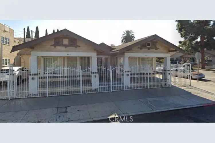 Duplex For Sale in Long Beach, California