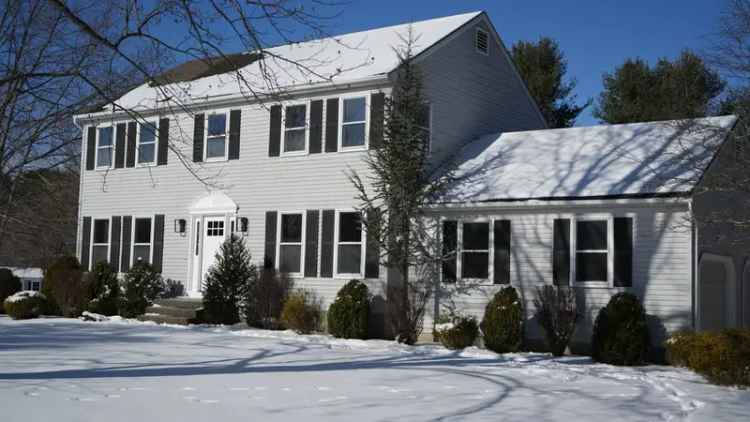 Single-family house For Sale in 5, Richconn Drive, New Milford, Connecticut