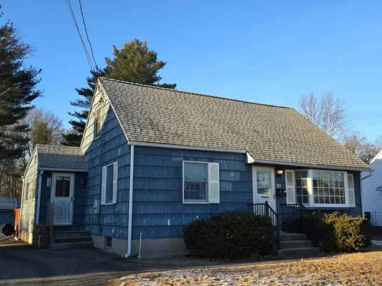 Single-family house For Sale in 93, Collimore Road, East Hartford, Connecticut