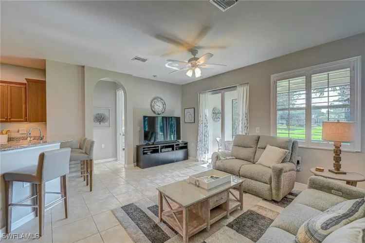 Single-family house For Sale in Fort Myers, Florida