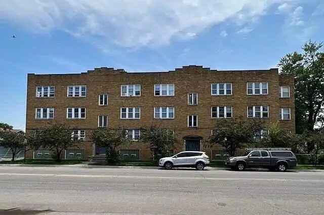 Multi-family house For Sale in 1021, West Columbus Drive, East Chicago, Indiana