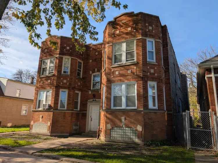 Multi-family house For Sale in 7332, South May Street, Chicago, Illinois