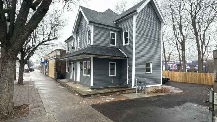 Multi-family house For Sale in 807-A;807-B, Dixwell Avenue, New Haven, Connecticut