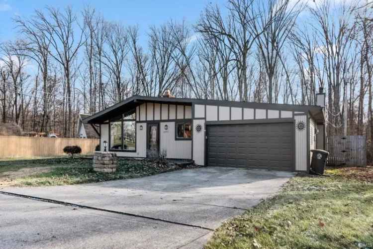 Single-family house For Sale in 2070, Beechmont Drive, Fort Wayne, Indiana