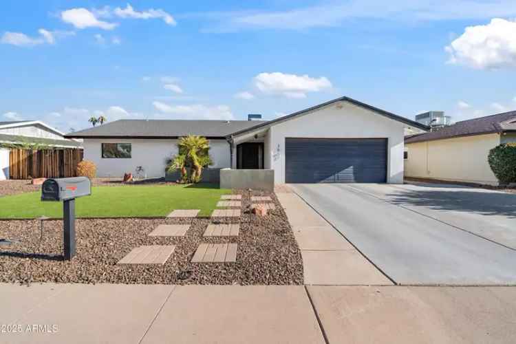 Single-family house For Sale in 3807, North 87th Street, Scottsdale, Arizona