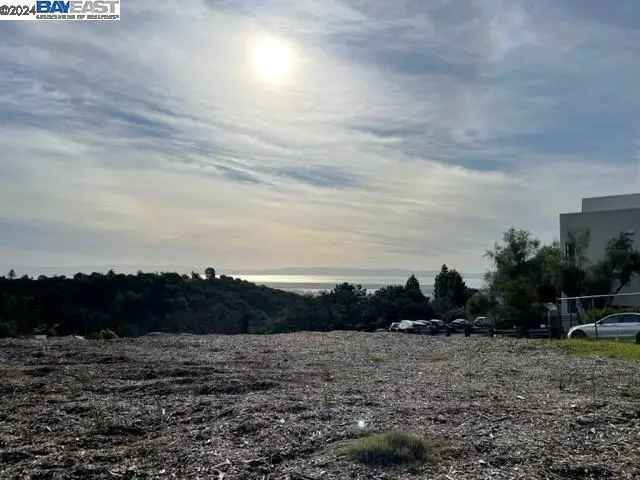 Land For Sale in Oakland, California