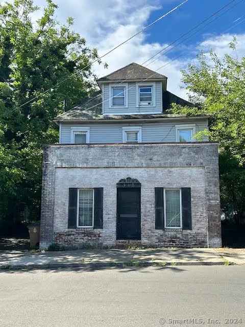 Multi-family house For Sale in 907, Cove Road, Stamford, Connecticut