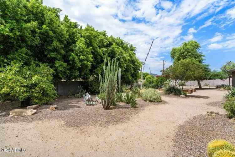 Single-family house For Sale in 8106, North 11th Street, Phoenix, Arizona