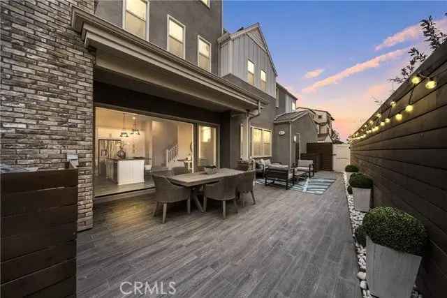 Condo For Sale in 230, Frame, Irvine, California