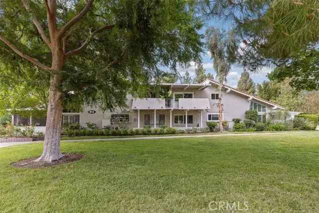 Single-family house For Sale in 918, Avenida Majorca, Laguna Woods, California