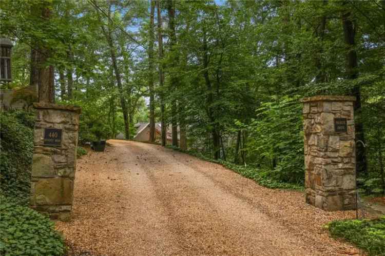 Single-family house For Sale in 454, Beverly Road Northeast, Atlanta, Georgia