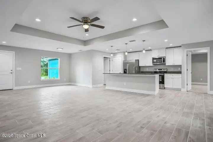 Single-family house For Sale in 280, Gertrude Avenue Southwest, Palm Bay, Florida