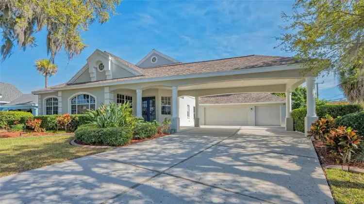 Single-family house For Sale in 4306, Barracuda Drive, Bradenton, Florida