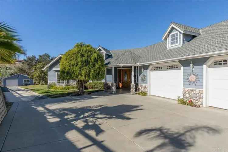 Single-family house For Sale in 4904, Conejo Road, Fallbrook, California