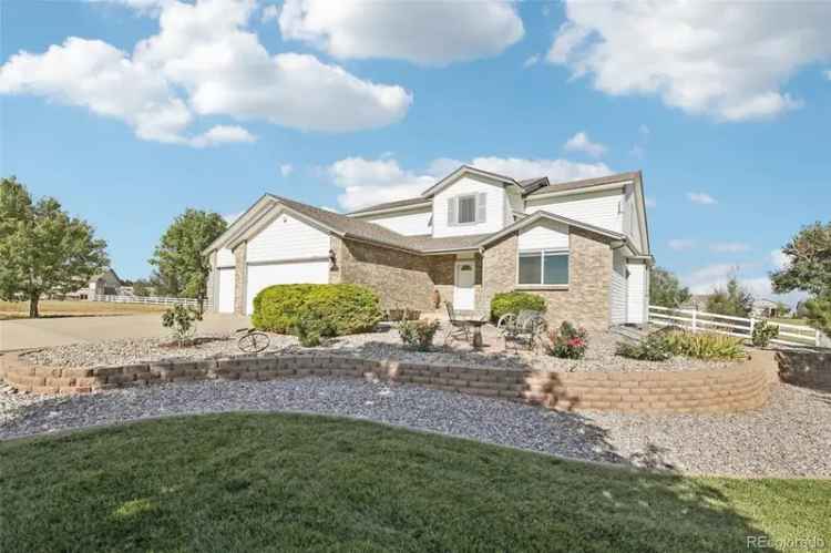 Single-family house For Sale in Thornton, Colorado