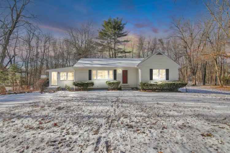 Single-family house For Sale in 247, Abbe Road, South Windsor, Connecticut