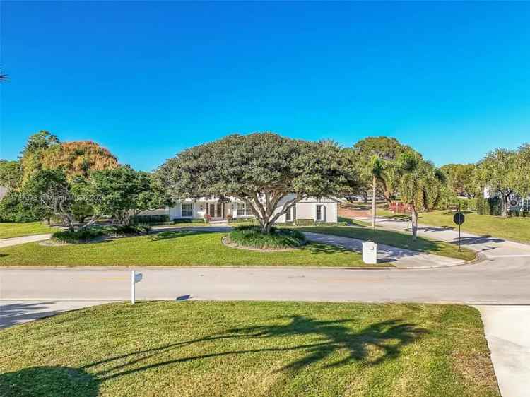 Single-family house For Sale in 444, Glenbrook Drive, Atlantis, Florida