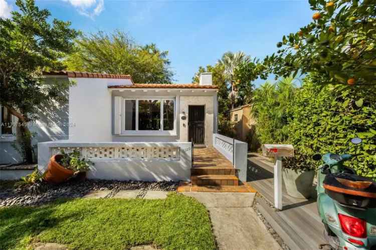 Single-family house For Sale in 4220, Royal Palm Avenue, Miami Beach, Florida