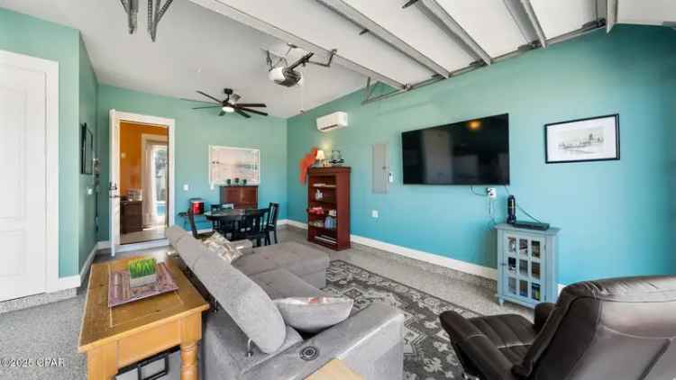 Single-family house For Sale in 2909, Treasure Circle, Panama City Beach, Florida