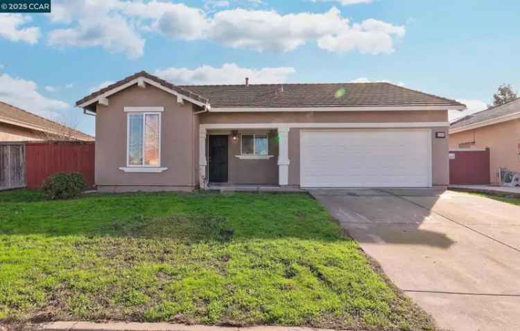 Single-family house For Sale in 1946, John Still Drive, Sacramento, California