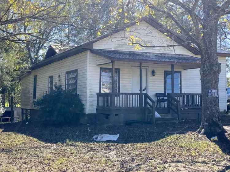 Single-family house For Sale in 202, Lark Street, Andalusia, Alabama