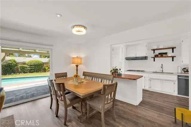 Single-family house For Sale in 23030, Windom Street, Los Angeles, California