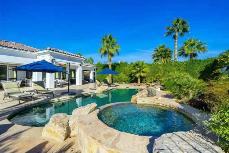 Single-family house For Sale in 48, Oakmont Drive, Rancho Mirage, California