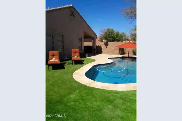 Single-family house For Sale in 34365, North Barzona Trail, San Tan Valley, Arizona