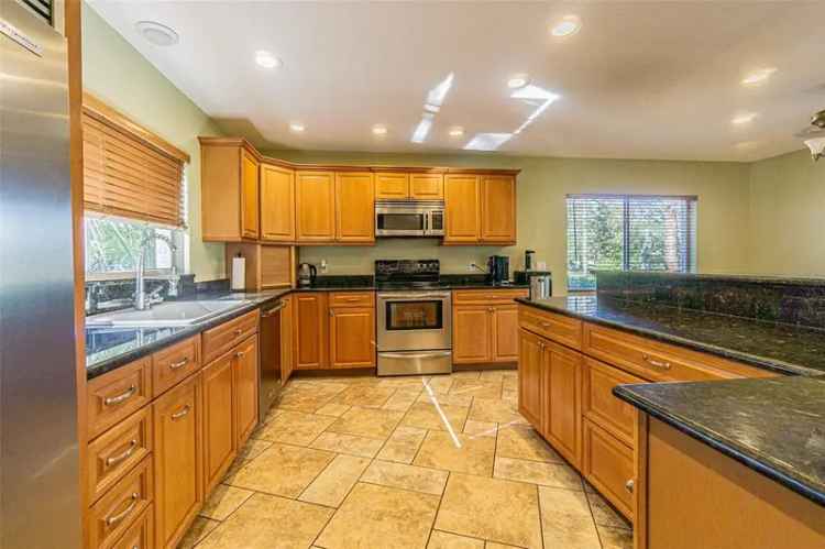 Single-family house For Sale in 131, Mystic Lake Drive North, Saint Petersburg, Florida