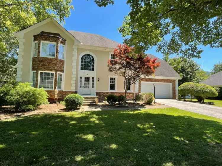 Single-family house For Sale in 2001, Kingsridge Drive, Dalton, Georgia