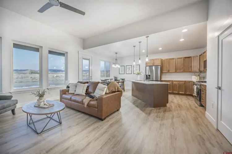 House For Sale in Montrose, Colorado