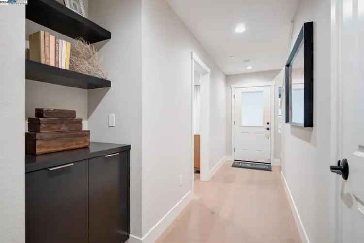 Condo For Sale in Concord, California