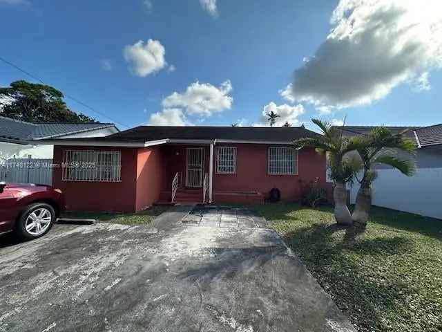 Single-family house For Sale in 243, Southwest 32nd Avenue, Miami, Florida