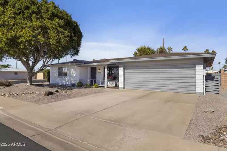 Single-family house For Sale in 4932, East Calypso Avenue, Mesa, Arizona