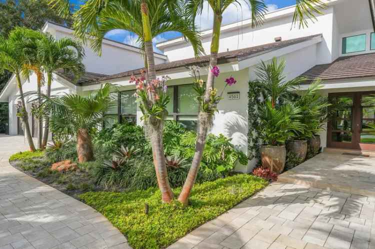 Single-family house For Sale in 4561, Oak Tree Court, Delray Beach, Florida