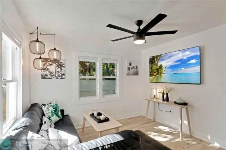 Multi-family house For Sale in Lake Worth Beach, Florida