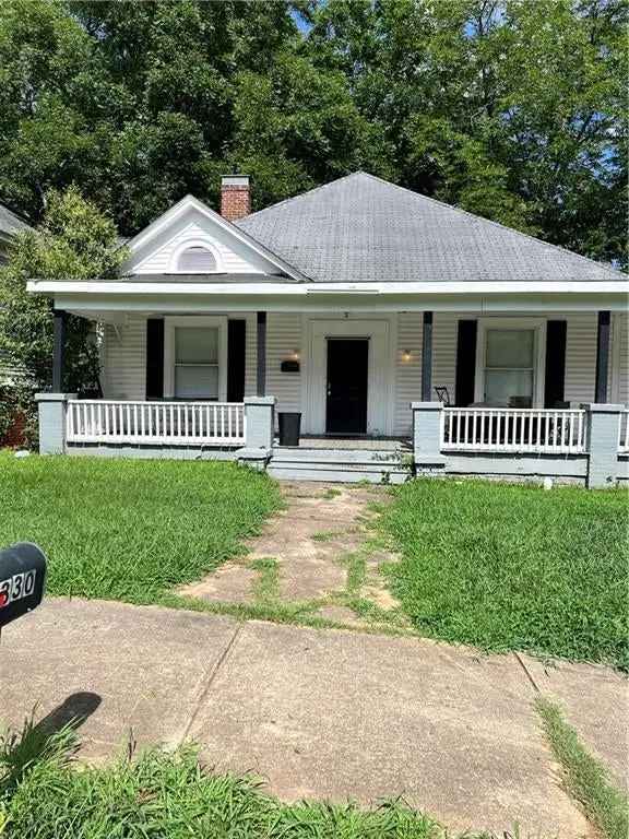 Single-family house For Sale in 1330, Allene Avenue Southwest, Atlanta, Georgia