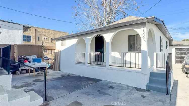 Multi-family house For Sale in 2809, Folsom Street, Los Angeles, California