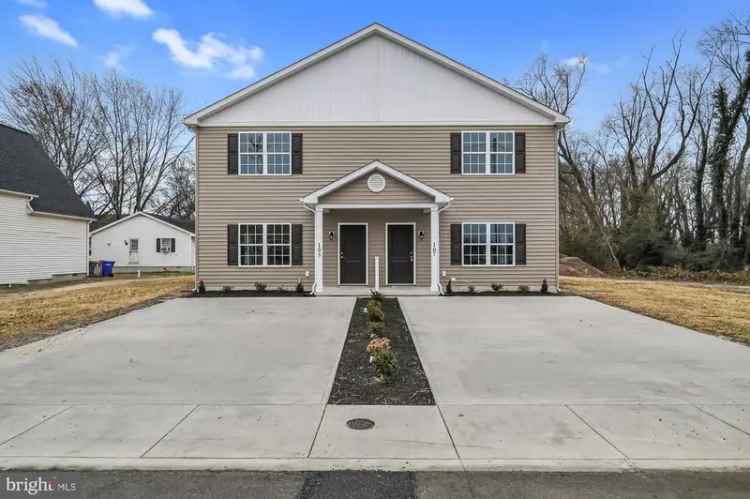 Single-family house For Sale in Harrington, Delaware