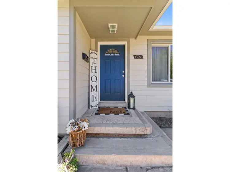 Single-family house For Sale in Englewood, Colorado