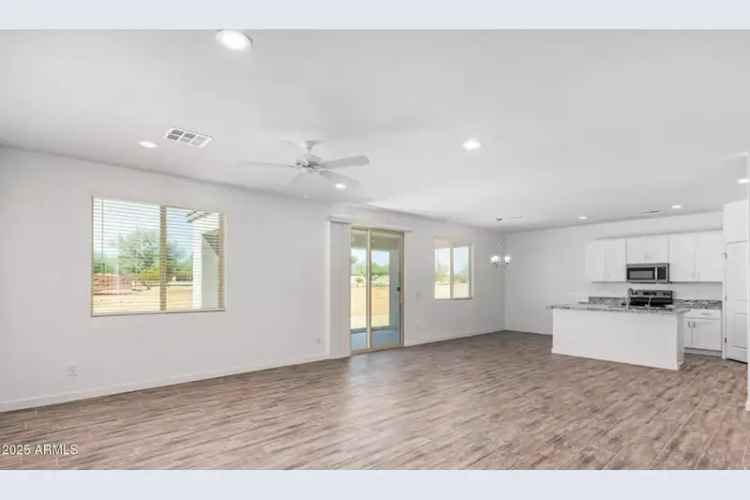 Single-family house For Sale in Phoenix, Arizona